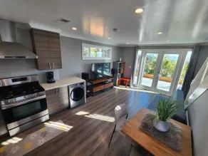 10min walk to YouTube,Loft Style Home Close to SFO - Image 3