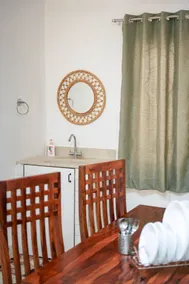 Tourist Friendly Home -3BHK AC Near Birla Mandir, Hyderabad - Image 5