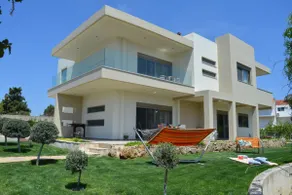 Home21 | Spacious elegant villa- 5 min from the beach! - Image 3