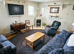 Private Riverfront Cabin - Image 2