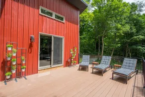 Modern luxury cabin with hot tub - Image 4
