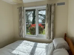 Two bed - Sleeps 4, lake view, 53 Hengar Manor - Image 4