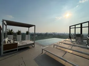 Luxurious space with pool in front of Cayalá 3 NC - Image 3