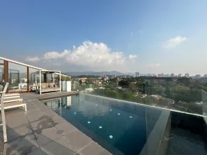 Luxurious space with pool in front of Cayalá 3 NC - Image 5
