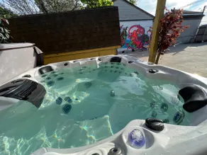 Dolphins Cove | HotTub | Churchill Downs | 2 Bed - Image 3