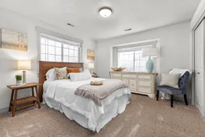 Sunrise Condo - Image 5