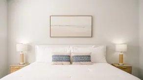 Spacious Retreat: Heated Pool, Near Top Beaches - Image 5