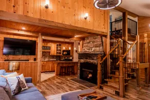 Large Mt Hood Cabin | Hot Tub | 5 Bedrooms - Image 3
