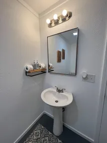 Hideaway Vacation Suite - Image 4