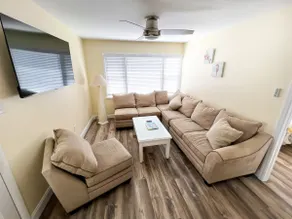 Beach House - Downtown OCNJ - Sleeps 12 - Image 3