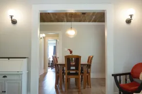 Historic Bungalow! 2bed, 2bath, 2den, Downtown Humble, IAH 8min! - Image 3
