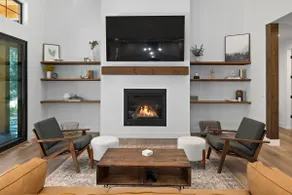 Secluded Lux Home | Hot Tub, Chefs Kit, Sleeps 16 - Image 4