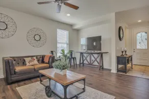 Modern Living/ 100% Solar - Image 3