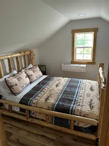 Indian Crossing Cabin - Image 4