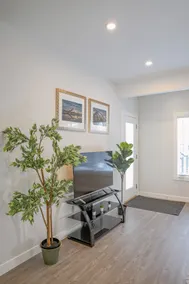 Lucky Time House| The best place to travel Banff - Image 5