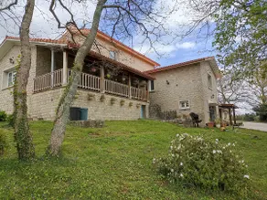 Country house near Pantín. - Image 2