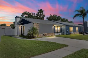Backyard Mini Golf • 2 King Bedroom Suites + Twin - Image 2