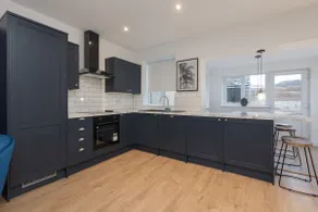 The Vibrant House - Image 2