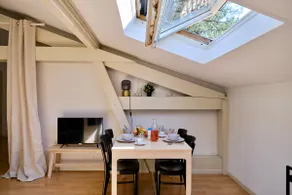 Nid de Line - Hostal Naou - Wifi - Netflix - Image 3