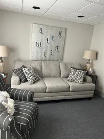 2Bed/1Bath Apartment Centrally Located - Image 2
