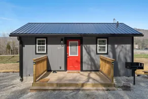 Red Door Cabin Two - Image 2