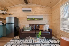 Red Door Cabin Two - Image 3