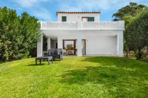 Villa Celvia a stone's throw from the sea - Image 2