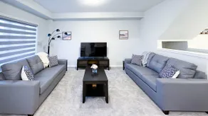 6 BEDS - Up to 12 People- 15 Mins To The Falls - Image 3