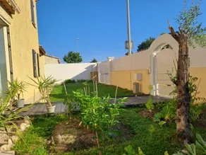New Cavaillon near Avignon Luberon Alpilles - Image 2
