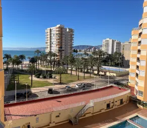 Bright and spacious apartment on the beachfront. AT5 - Image 2