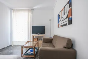 Vouliagmeni Sunny Apartment - Image 5