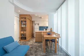 Vouliagmeni Sunny Apartment - Image 4