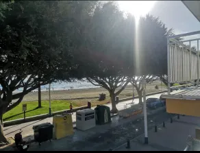 Beachfront House on 1st Line - Image 4