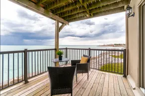 Waterfront Retreat | Hot Tub, Chef’s Kitchen - Image 3