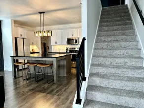 Mountain VIEW Townhome - Image 3