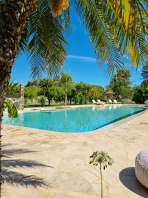 House with a shared pool - Image 3