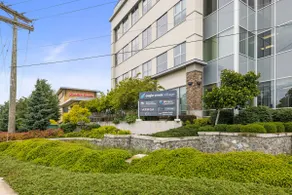 Victoria Luxury Retreat: Private & Central - Image 3