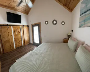 The Seagull Cabin - Image 2