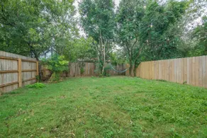 Spacious 3BR | WFH Office + Strong Wi-Fi + Lux Bed - Image 5
