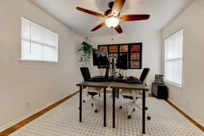 Spacious 3BR | WFH Office + Strong Wi-Fi + Lux Bed - Image 4