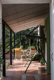 A garden among vineyards, for 6 - Image 4