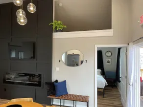 River Sirens Home: 2 Bedroom Apartment - Image 2