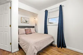 Casa de Vincent with KING Casper Bed - Image 5