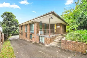 Maroondah 3BR Brick Entire Home Free Wi-Fi Parking - Image 2