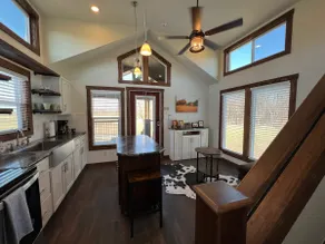 Sunflower Cottage at Meadowbrook - Image 2