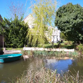 Waterfront Cottage - Image 2