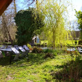 Waterfront Cottage - Image 5