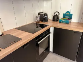 Spacious and comfortable, 15 minutes from the train station (A/C) - Image 5
