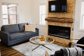 Copper Shore Lake House - Doncaster - Image 4