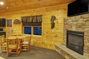 C1 - King bed, Lakefront, Hot Tub, Full Kitchen - Image 5